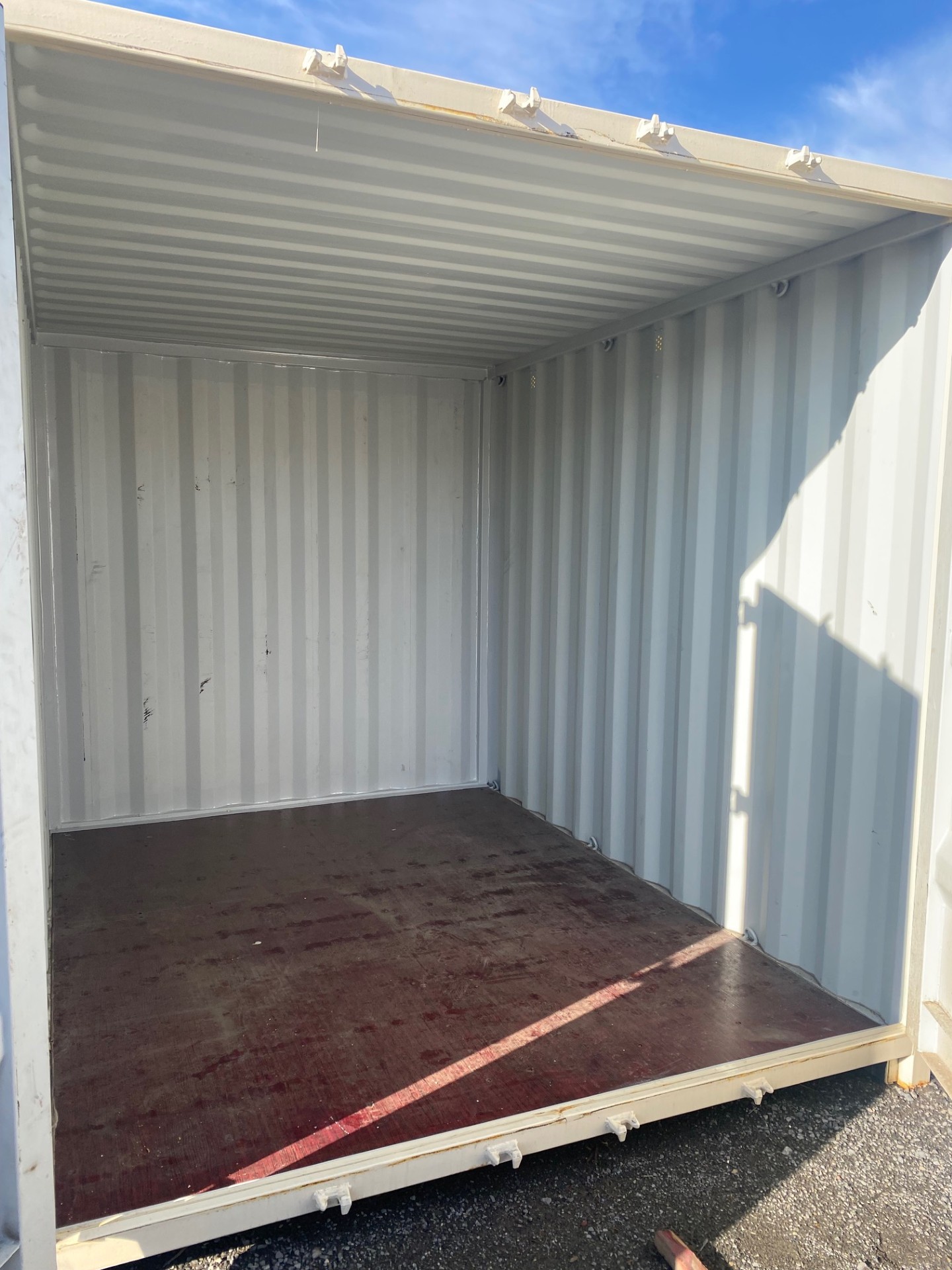 10′ STD container – New (preview)